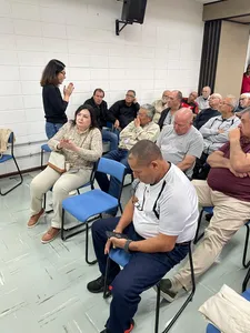 Flávia Carvalho Pinto conversa com participantes e beneficiários de Mogi das Cruzes e região